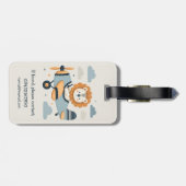 Schöne, weiße Löwe auf einem charmanten Flugzeug Gepäckanhänger (Rückseite horizontal)