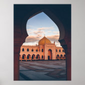 Schöne weiße Moschee im Sonnenuntergang Poster (Vorne)
