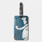 Schöne weiße Schwanenmutter, die mit dem Baby schw Gepäckanhänger (Rückseite vertikal)