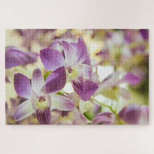 Schöne weiße und violette Blumen Puzzle