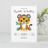 Schöne Whimsical Tiger 1. Geburtstag Digital Einladung (Stehend Vorderseite)