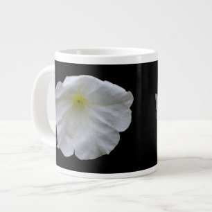 Schöne White Petunia Tasse