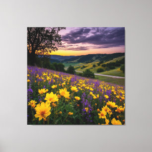 Schöne Wiese mit lebendigen Blumen bei Sonnenaufga Leinwanddruck