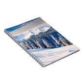 Schöne Winterlandschaft mit schneebedeckten Bäumen Notizblock (Rechte Seite)