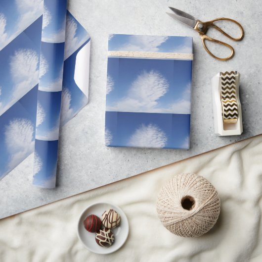 Schöne Wolken Geschenkpapier (Kunsthandwerk)