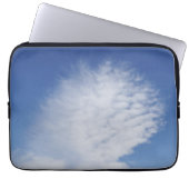 Schöne Wolken Laptopschutzhülle (Vorderseite)