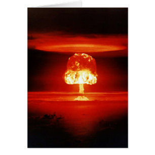 Schöne Zerstörung Orangefarbene Pilzwolke