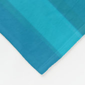 Schöner, abstrakter, blauer Hintergrund mit l Fleecedecke (Ecke)