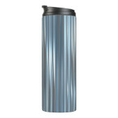 Schöner, abstrakter, blauer Hintergrund mit l Thermosbecher (Nach rechts gedreht)