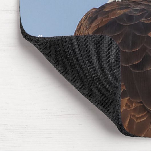 Schöner Adler im Baum Mousepad (Ecke)