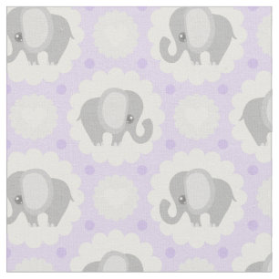 Schöner Baby-Elefant im Lavendel lila Stoff