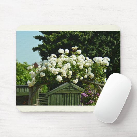 Schöner Bogen aus weißen Rosen Mousepad (Mit Mouse)