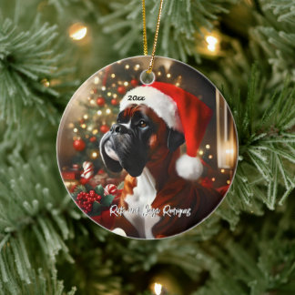 Schöner Boxer mit Weihnachtsmannmütze Keramik Ornament