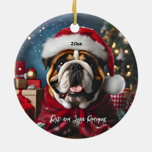 Schöner Bulldog mit Weihnachtsmannmütze Keramik Ornament (Hinten)