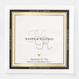 Schöner detaillierter mit Monogramm Empfang / weiß Serviette