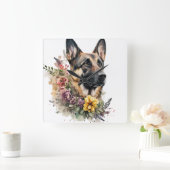 SCHÖNER DEUTSCHER SCHEPHERHERHUND MIT WILDBLUMEN QUADRATISCHE WANDUHR (Zuhause)