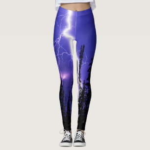 schöner Donner über dem Wald Leggings