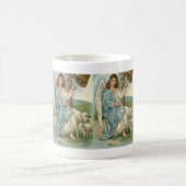 Schöner Engel und goldene Glocke Kaffeetasse (Mittel)