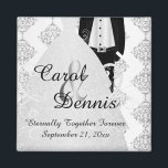 Schöner Garten und Bride Keepake Magnet<br><div class="desc">Hochzeitstag Gefälligkeitsmagnete. Ein Hochzeitstag Keepake von der Braut und der Gräuel bereit, um zu personalisieren. Wenn nötig... können Sie alle Texte löschen und mit Ihren eigenen Texten, Farben und Schriftart neu starten. ✔ Hinweis: Nicht alle Vorlagenbereiche müssen geändert werden. 📌 Wenn Sie weitere Anpassungen benötigen, klicken Sie bitte auf den...</div>