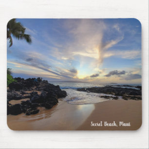 Schöner, geheimer Strand auf Maui Mousepad