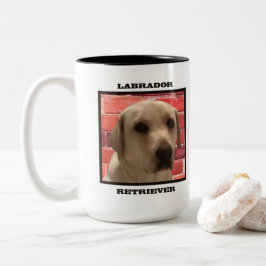 Schöner Gelber Labrador Retriever Hund Zweifarbige Tasse