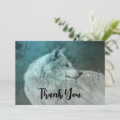 Schöner grauer Wolf in einem dunklen Wald Dankeskarte (Stehend Vorderseite)