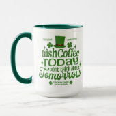 Schöner grüner, glücklicher irischer Kaffee heute Tasse (Links)
