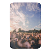 schöner Himmel über dem schlichten Badematte (Vorderseite Vertikal)