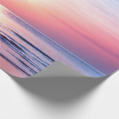 Schöner morgendlicher Sonnenaufgang, blaues Meer, Geschenkpapier (Ecke)