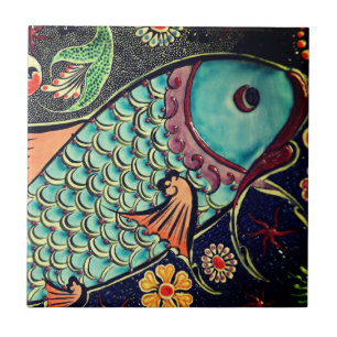 Schöner Mosaik und farbenfroher Fisch Fliese