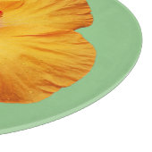 Schöner orangefarbener Hibiskus Blume Schneidebrett (Ecke)