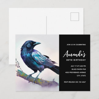 Schöner Raven auf einem Baumzweig zum Geburtstag Einladungspostkarte