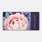 Schöner rosa Blume Personalisierter Computer Schreibtischunterlage (Vorderseite)