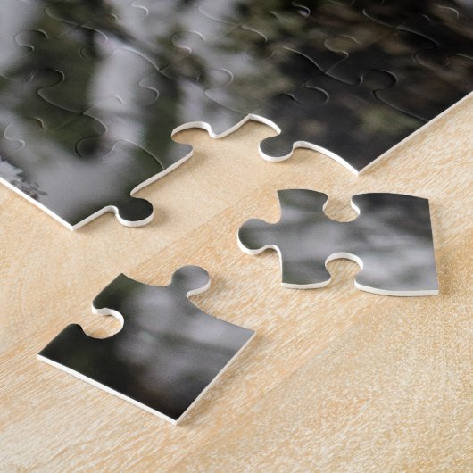 Schöner Roter Kardinal im schneebedeckten Baumpuzz Puzzle (Seite)