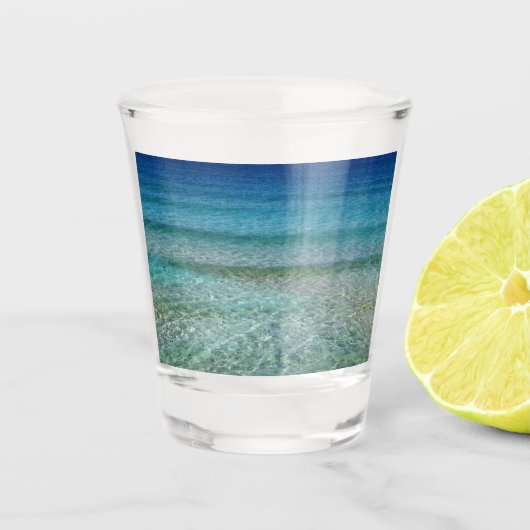 Schöner Sandstrand Schnapsglas (Vorderseite)