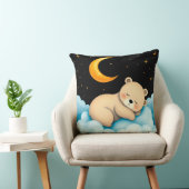 Schöner Schlafbär auf Wolken unter Mondlicht Kissen (Stuhl )