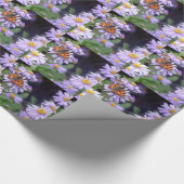Schöner Schmetterling auf Blume Geschenkpapier (Ecke)