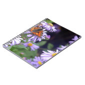 Schöner Schmetterling auf Blume Notizblock (Linke Seite)