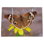 Schöner Schmetterling auf der Gelben Blume Große Geschenktüte (Vorderseite)