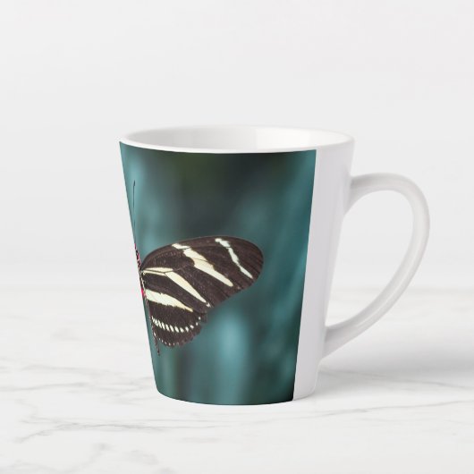 Schöner Schmetterling Milchtasse (Rechts)