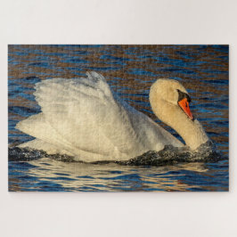 Schöner Schwan und blaues Wasser Puzzle