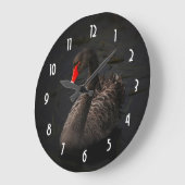 Schöner Schwarzer Schwan mit hellrotem Schnabel Große Wanduhr (Winkel)