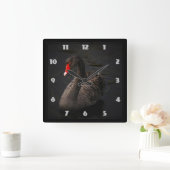 Schöner Schwarzer Schwan mit hellrotem Schnabel Quadratische Wanduhr (Zuhause)