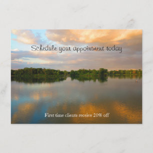 Schöner See am Sonnenuntergang Einladung