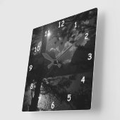 Schöner See im Mondlicht Quadratische Wanduhr (Winkel)
