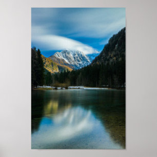 Schöner See mit Bergen Zgornje Jezersko Poster