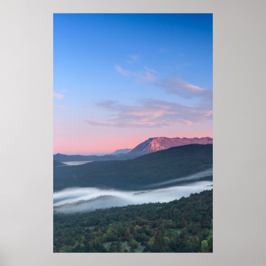Schöner Sonnenaufgang Blick auf Nanos von Šilentab Poster (Vorne)