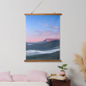 Schöner Sonnenaufgang Blick auf Nanos von Šilentab Wandteppich Mit Holzrahmen (Schlafzimmer)