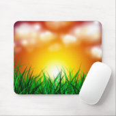 Schöner Sonnenaufgang über einem Grasfeld Mousepad (Mit Mouse)