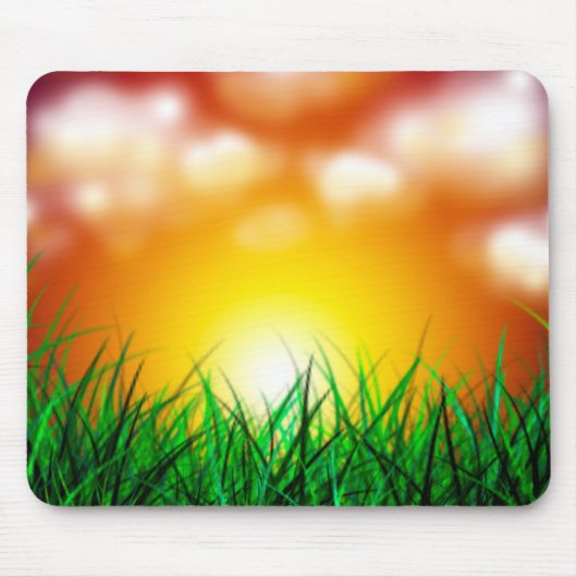 Schöner Sonnenaufgang über einem Grasfeld Mousepad (Vorne)